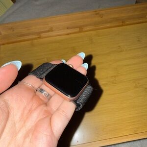 apple watch 40mm series 6 rose gold